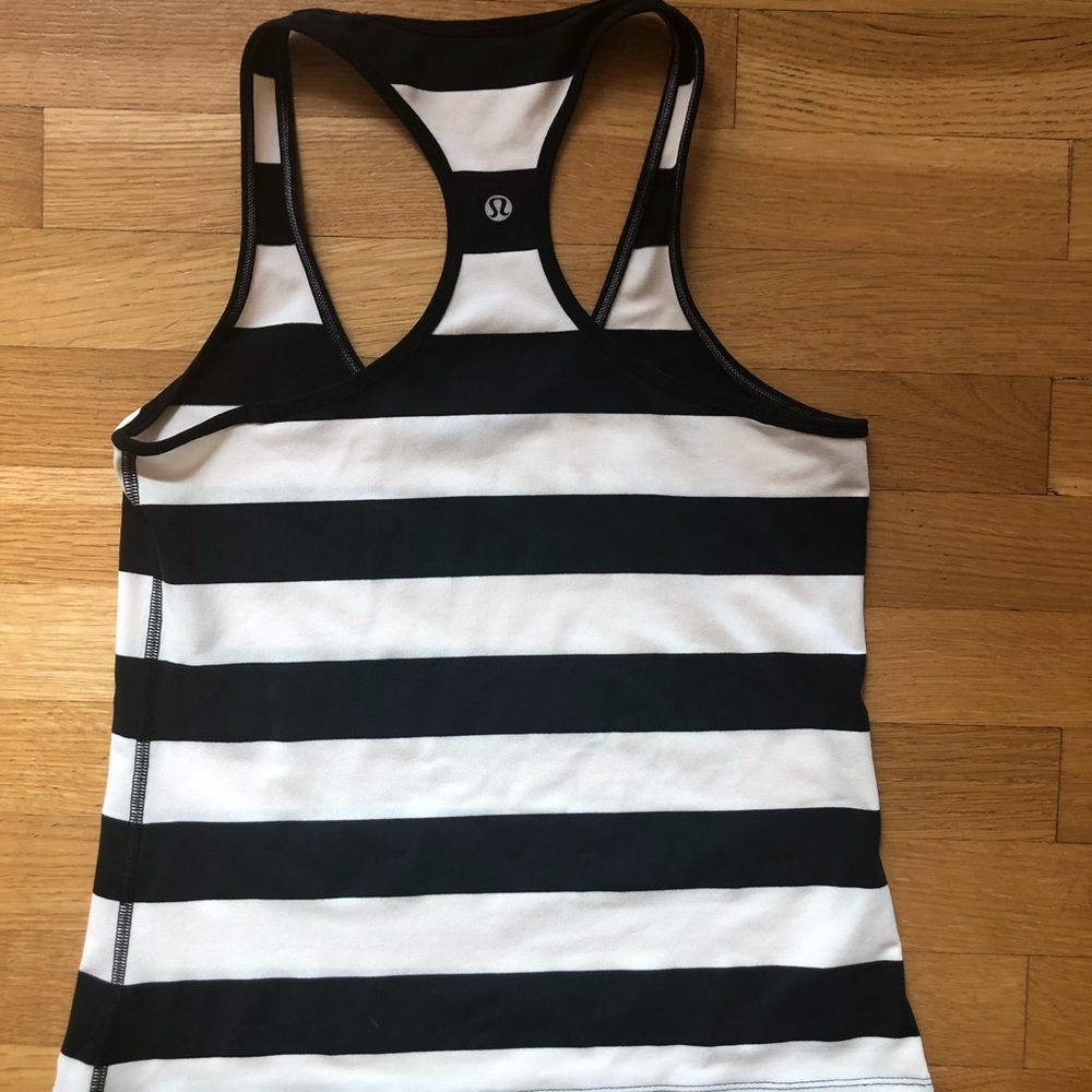 Lululemon Cool Racerback Size 6